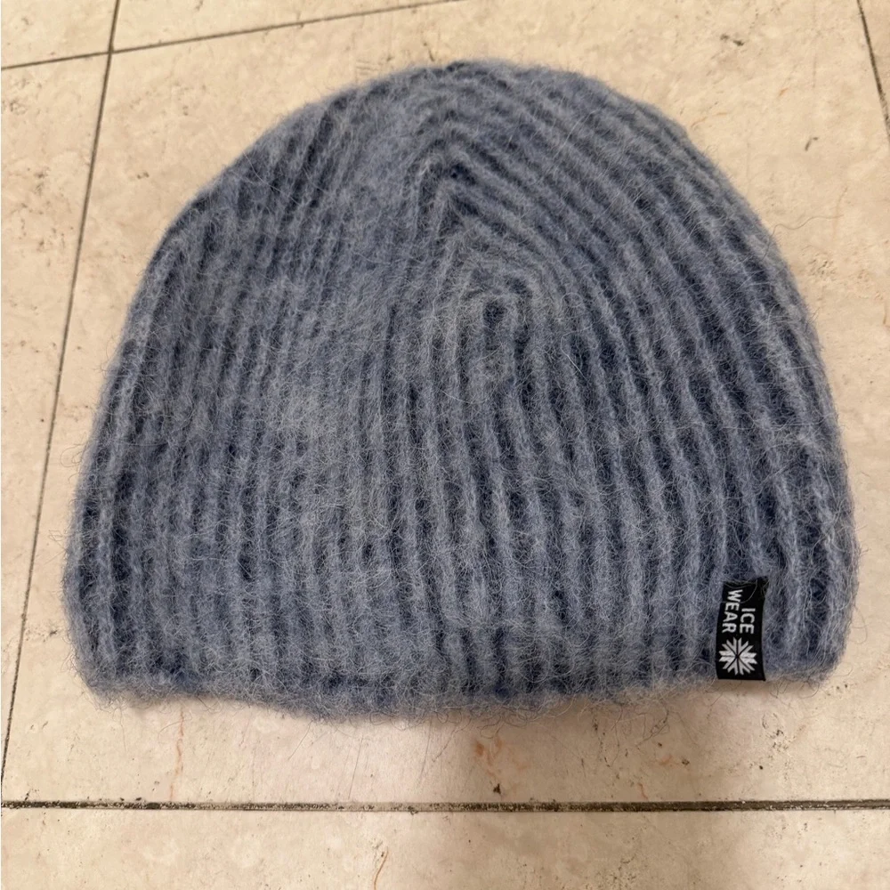 Elegant Blue Knit Snood and Hat Set Made Of Icelandic Wool 💙 - Picture 14 of 15